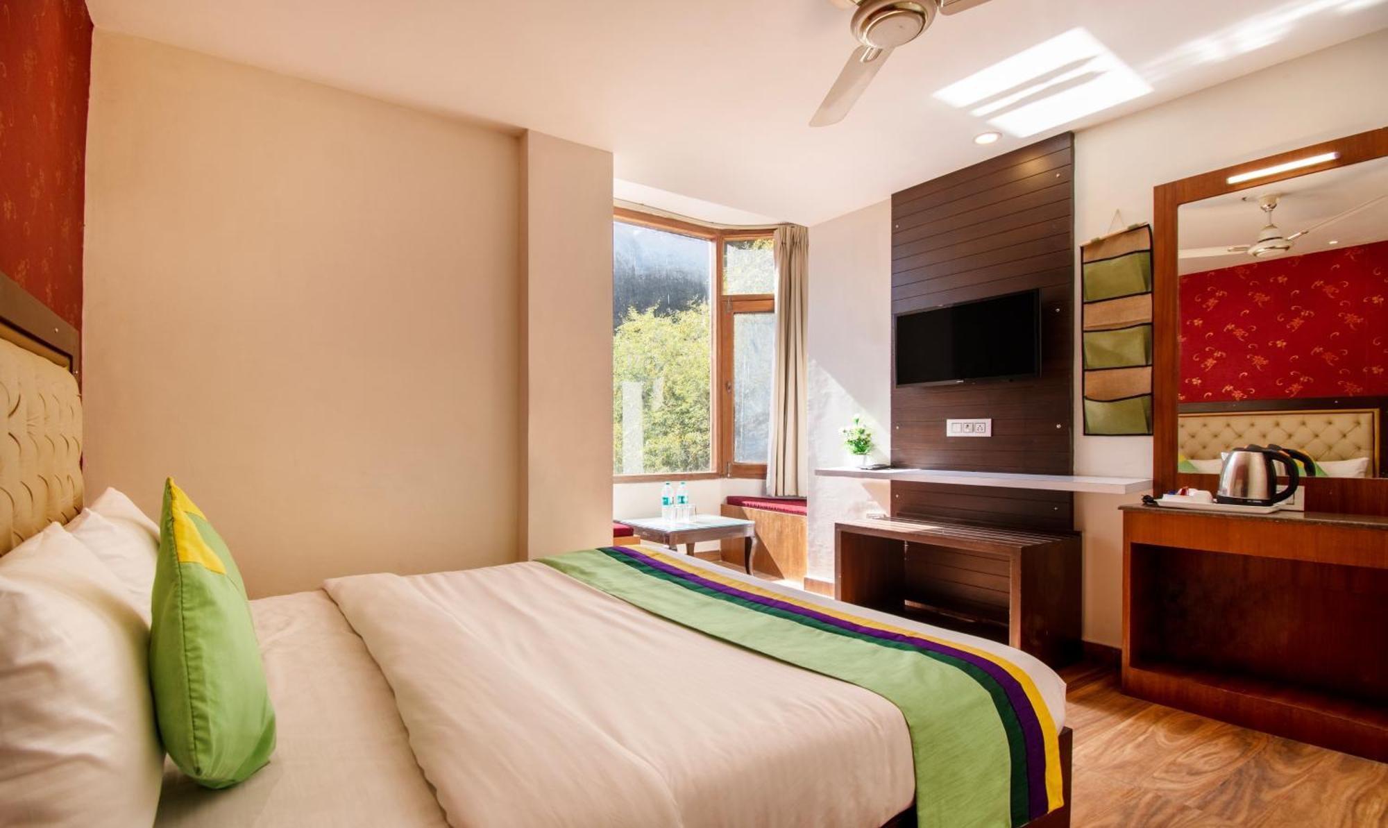 Ambika Residency, Near Hidimba Devi Temple Hotel Manāli Eksteriør billede
