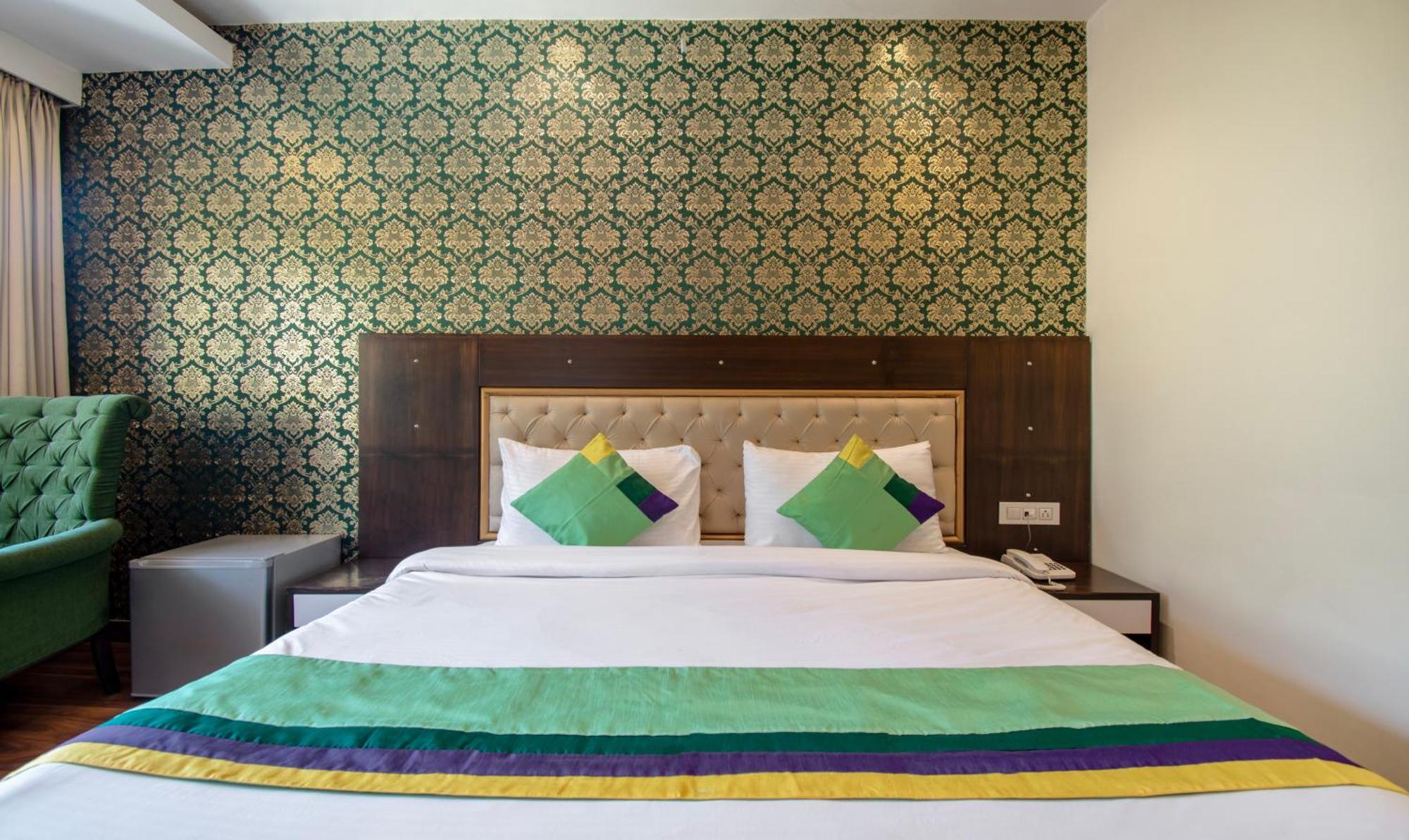 Ambika Residency, Near Hidimba Devi Temple Hotel Manāli Eksteriør billede